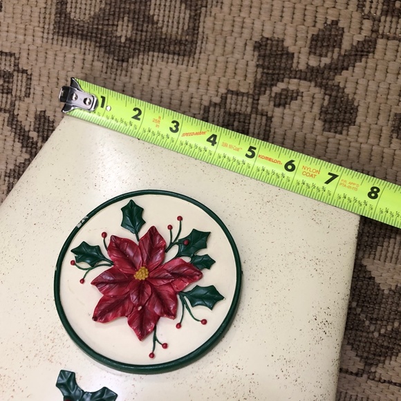 VTG Metal Poinsettia Wall/Door Hanging Planter Pocket Flower Letter Mail Holder - Picture 10 of 10